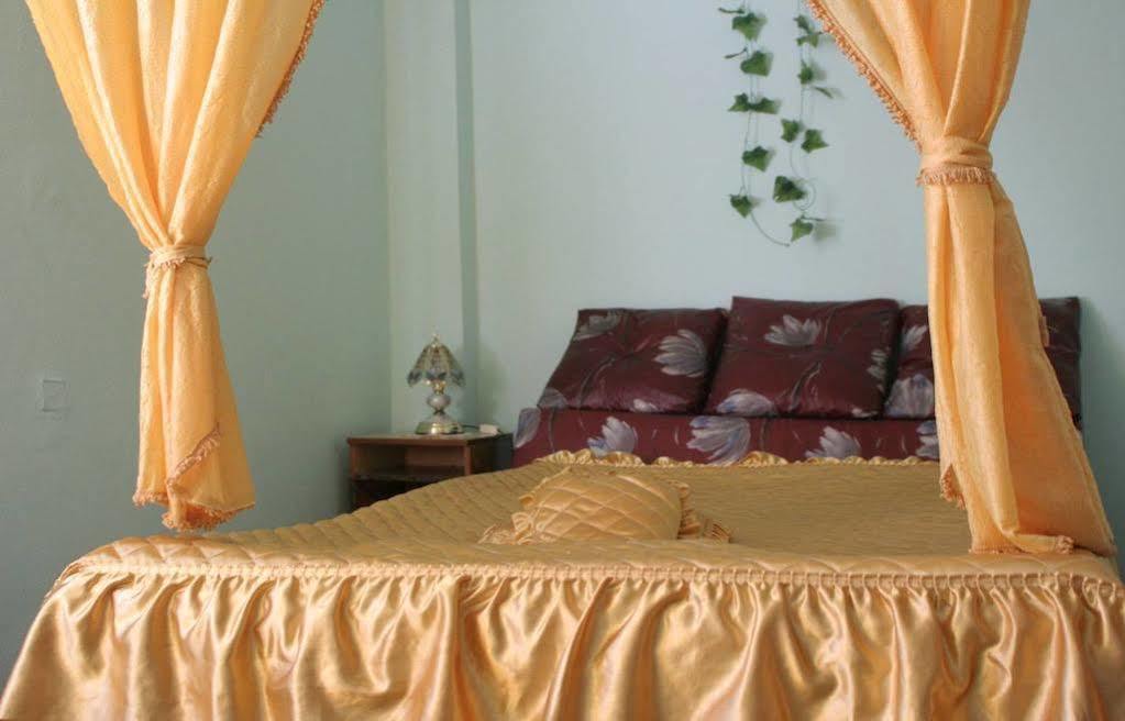Guest House Edelvais Dve Mogili エクステリア 写真